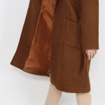 8101 Kruvaze Yaka Cep Detaylı Kuzu Tüyü Kaban-KAHVE