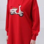 10636  İki İplik Kumaş Scooter Nakış Detaylı Tesettür Sweatshirt-Kırmızı
